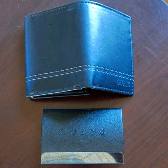 Guess wallet and card holder - Picture 1 of 1